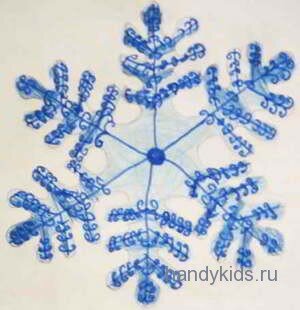Кудрявая снежинка