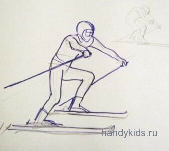 Лыжник спускается с горы