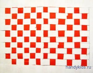 Коврик из полосок бумаги